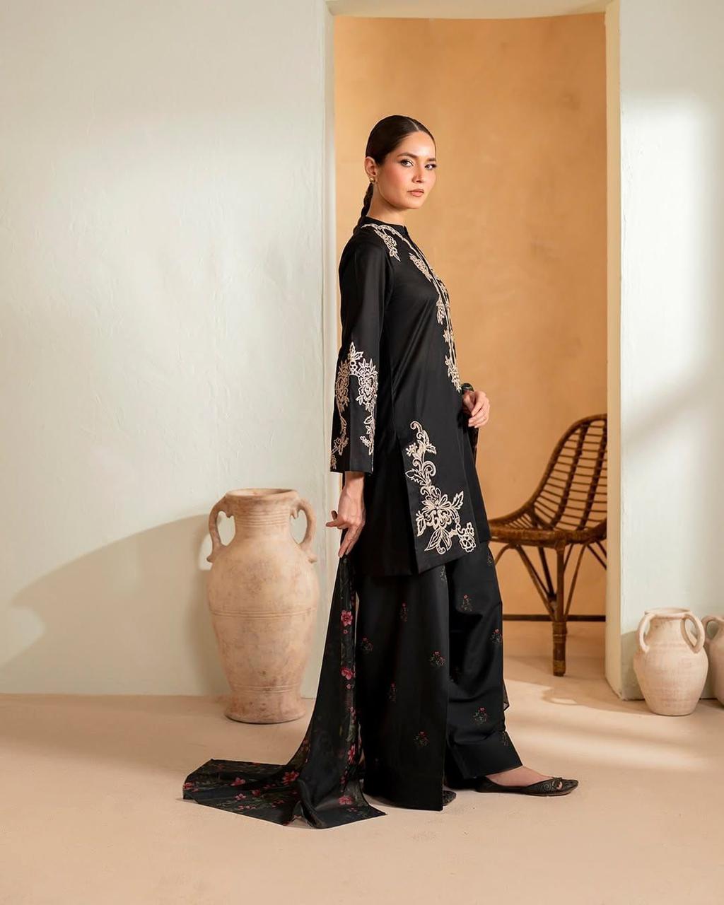 iznik winter collection 2025/26 – premium 3pc dhanak embroidered suit