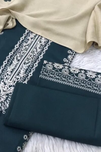 tawakal winter collection 2025–26 | 3pc embroidered fancy dhanak suit with velvet shawl